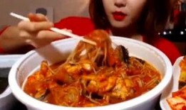 阿三爱美食助理爆料视频,独家爆料美食探店幕后故事