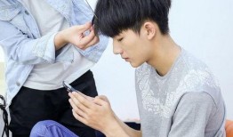 李宏毅自己爆料的视频是真的吗,事实真相究竟如何？