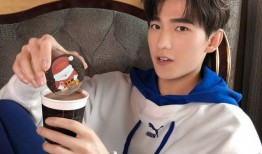 杨洋粘人爆料视频,甜蜜互动引网友热议