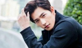 杨洋粘人爆料视频,甜蜜互动引网友热议