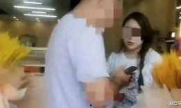 妻子街头爆料视频大全集,妻子揭露婚姻真相，视频大全集引发热议